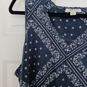 Styleco SharkBite print tank top banana blue